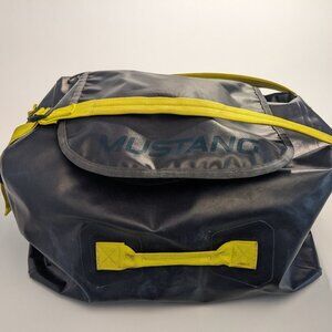 Mustang Survival bag